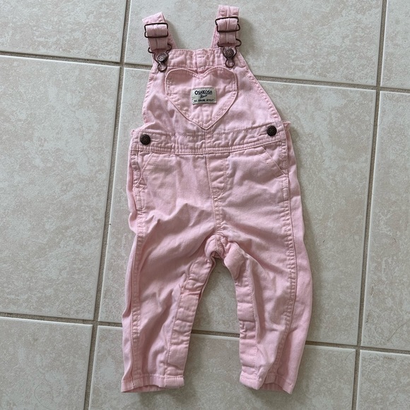 OshKosh Pink Heart Overalls - EUC - 12 months - Picture 5 of 6